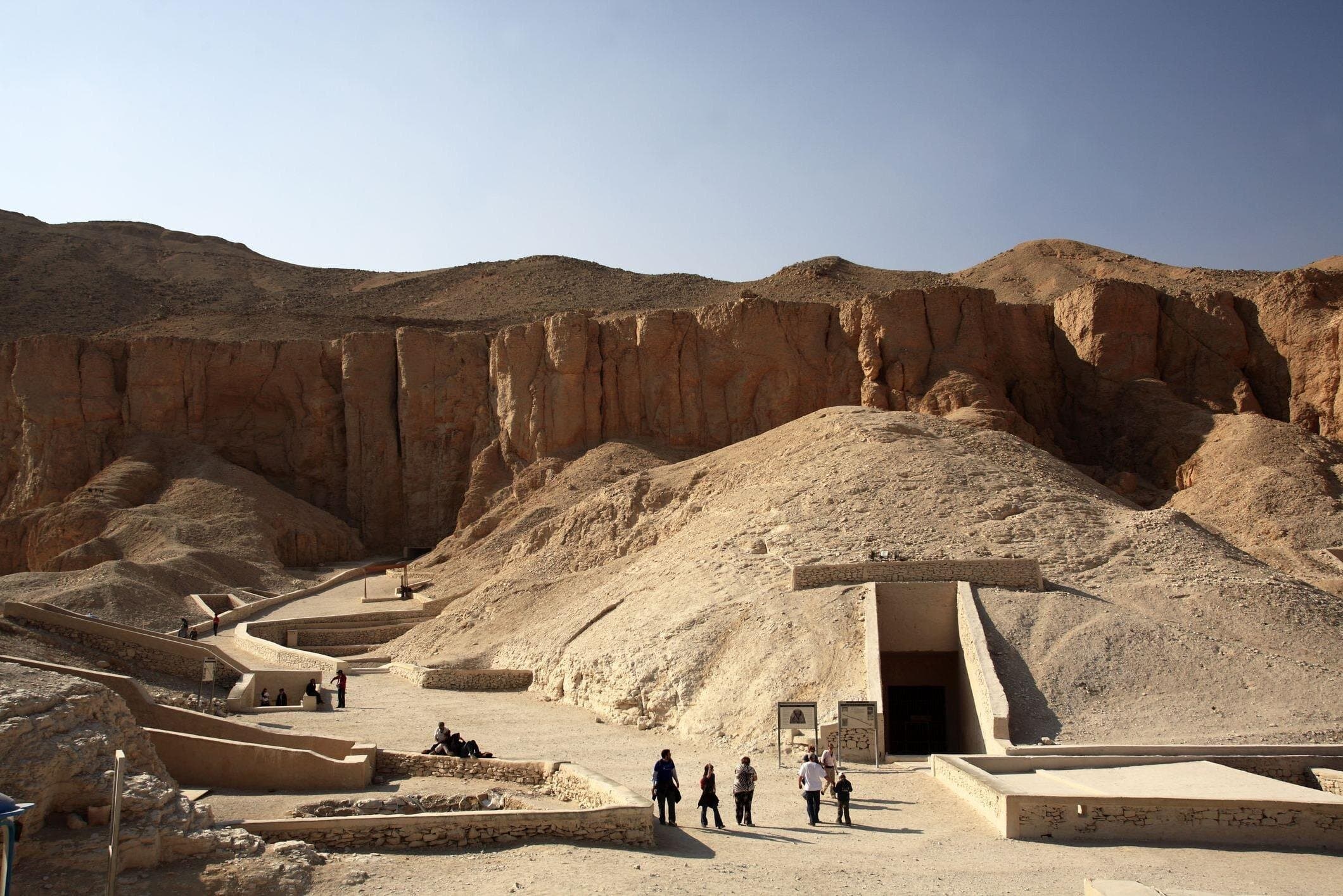 Luxor West Bank Budget Tour: Kings Valley, Memnon & Hatshepsut