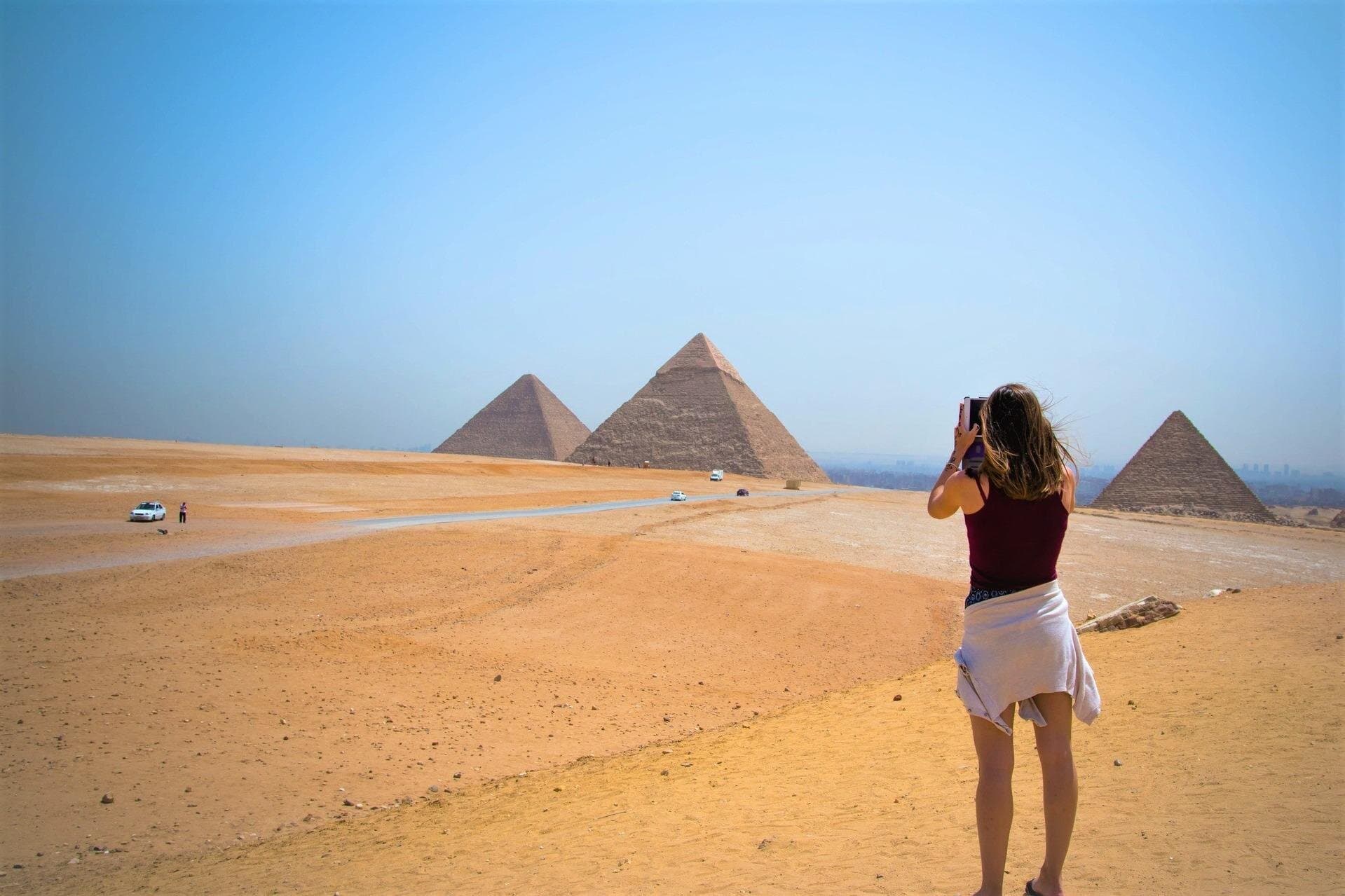 Full Day Tour to Pyramids of Giza & Memphis