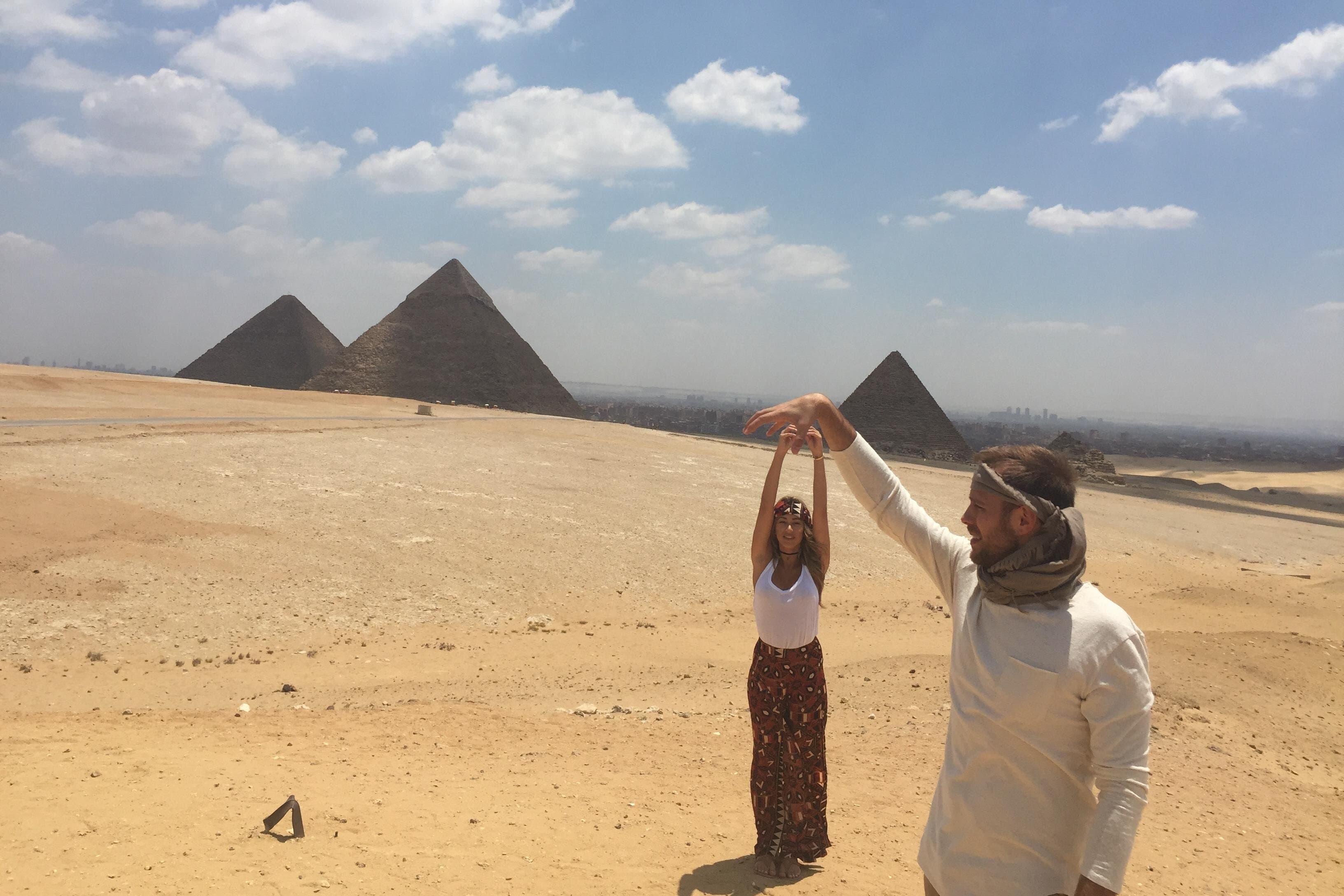 Day tour to the Pyramids of Giza and the Egyptian museum