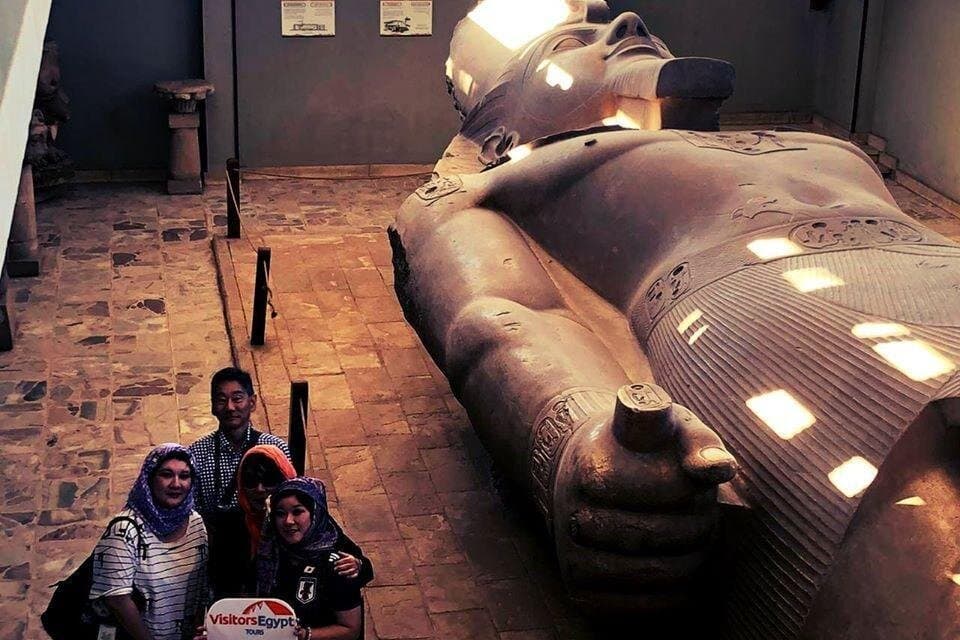 Private Day Tour Pyramids, Dahshur and Sakkara