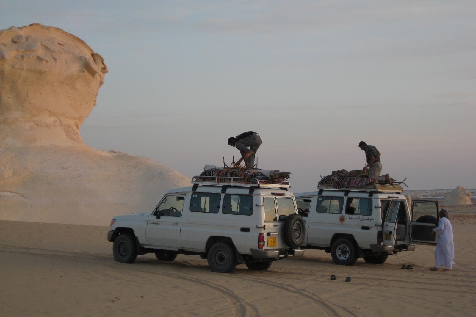 Private 2-Days White Desert and Bahariya Oasis Trip from Cairo