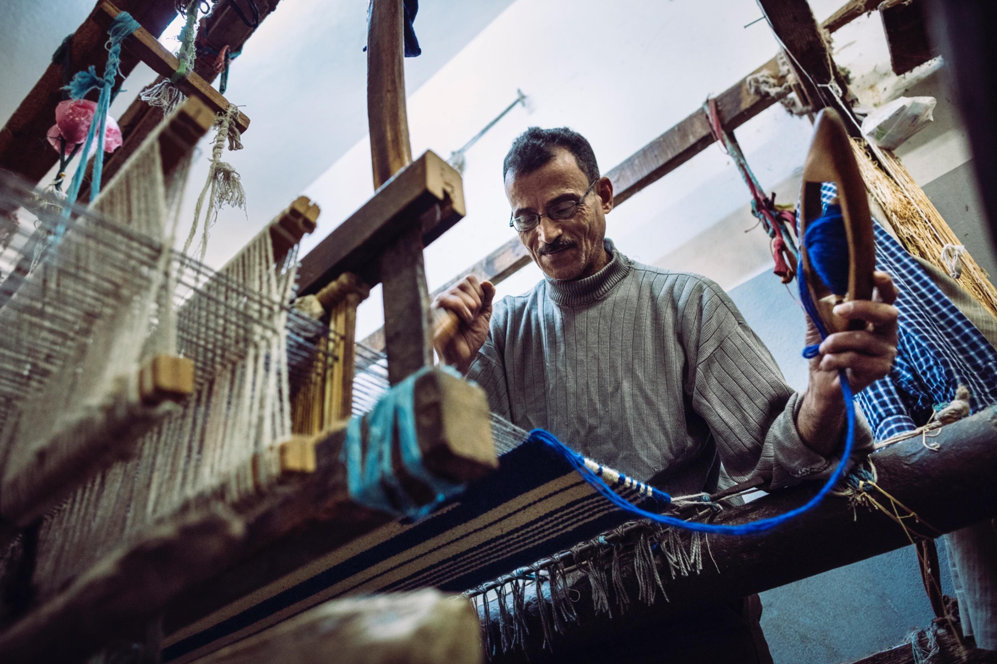 Explore Cairo Crafts : Carpet Weaving & Perfume making & Papyrus