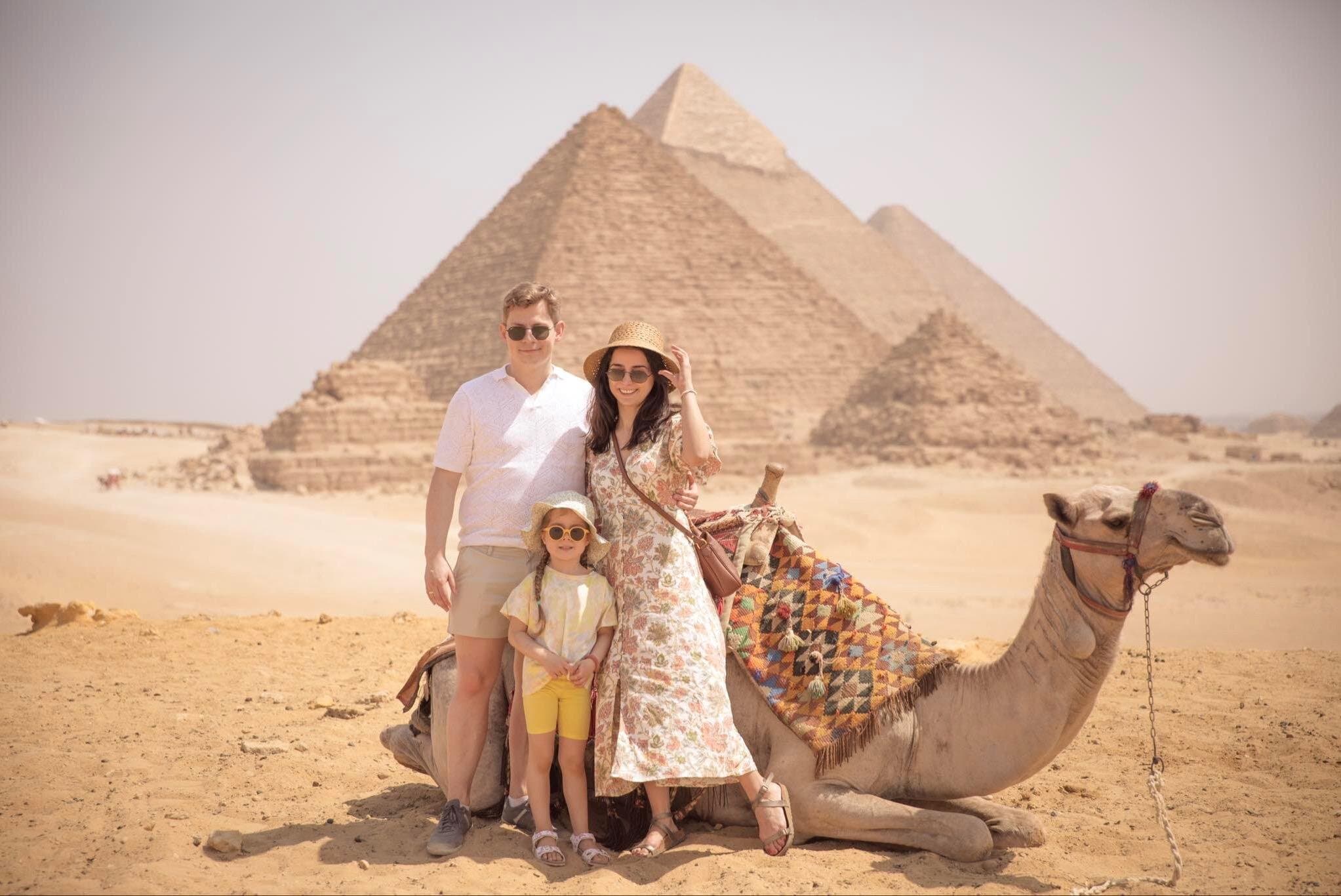 2-Days Private Tours in Giza pyramids, Sakakra, Egyptian museum and Old Cairo