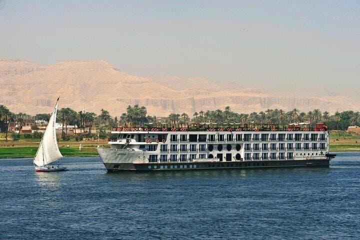 3 Day Nile Cruise from Aswan to Luxor and Hot Air Balloon