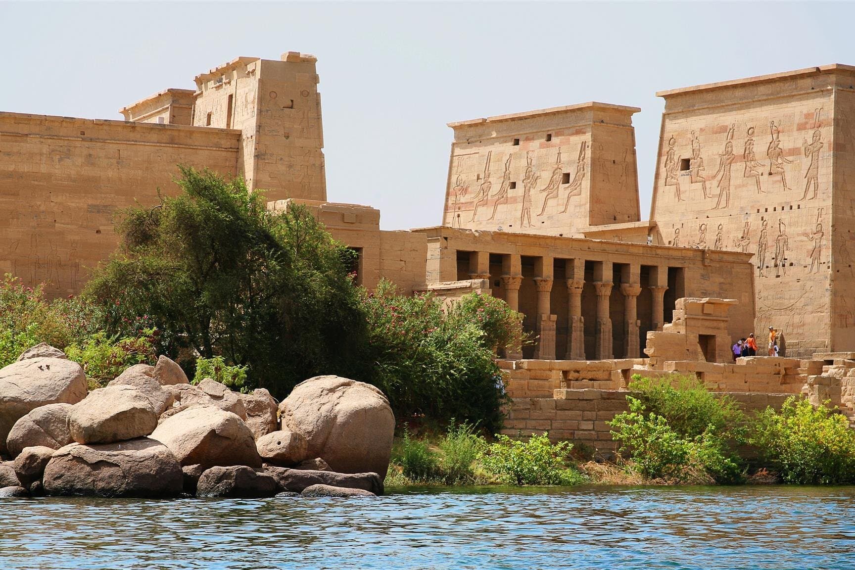 Exclusive Private Transfer & Day Tour from Luxor to Aswan