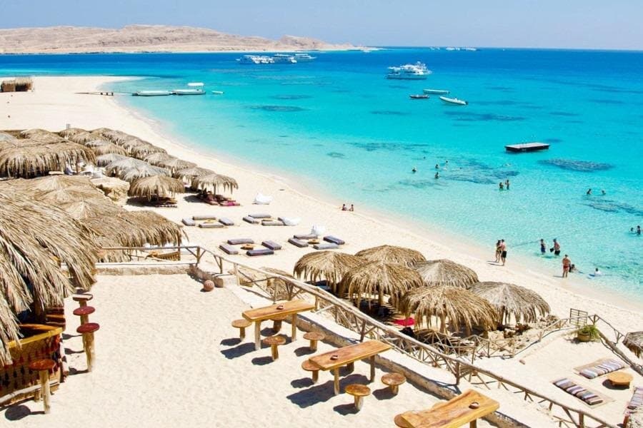 Budget Snorkeling Trip To Giftun Island in Hurghada