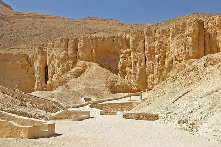 Full Day Private Tour to Valley of the Kings and Queens