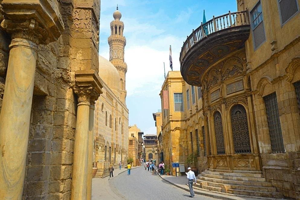 Private Day Tour to Coptic Cairo, Islamic Cairo and Bazaar