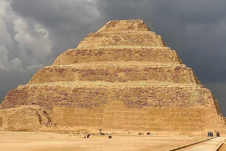 Half Day Group Tour to Sakkara, Memphis and Dahshur from Cairo