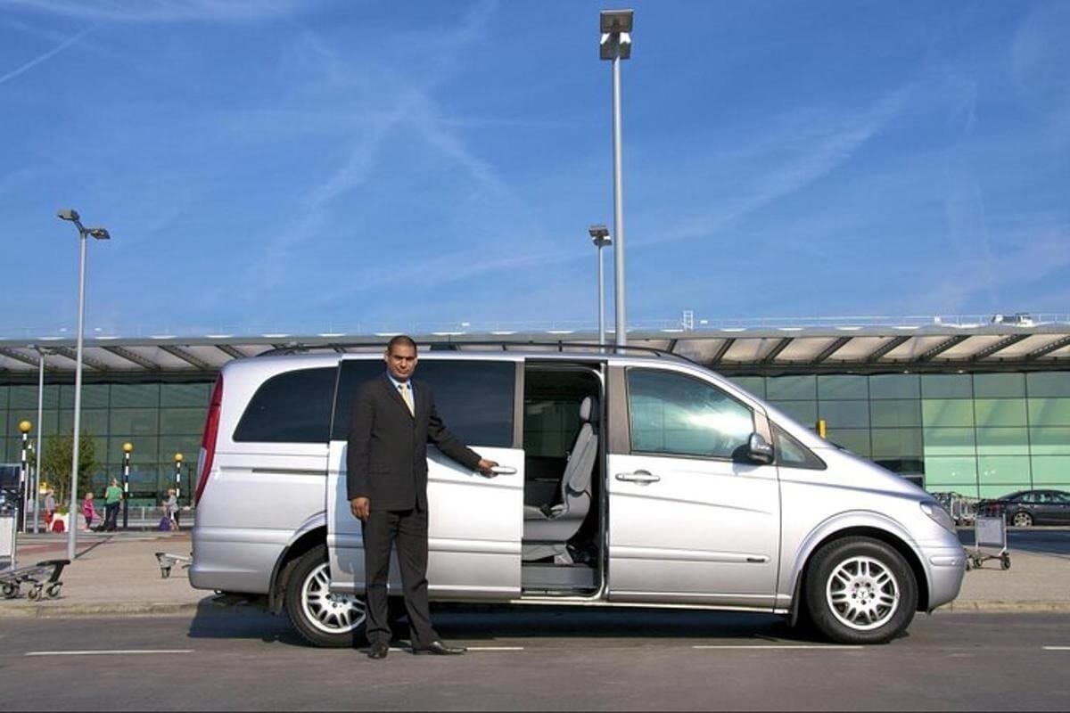 Private Transfer from Hurghada Airport to Your Hotel